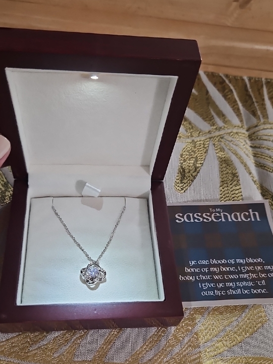 Jewelry - Outlander "Sassenach" Love knot necklace with Lux display box